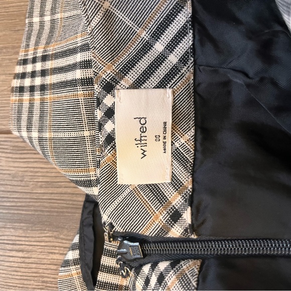 Aritzia Wilfred Skirt - Picture 4 of 4